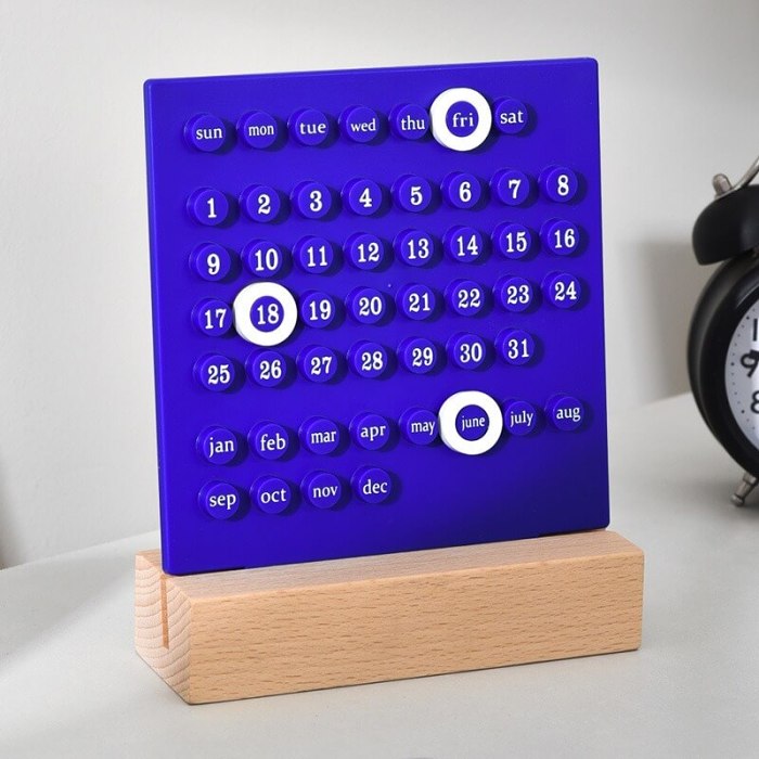 Kawaii Table Top Calendar