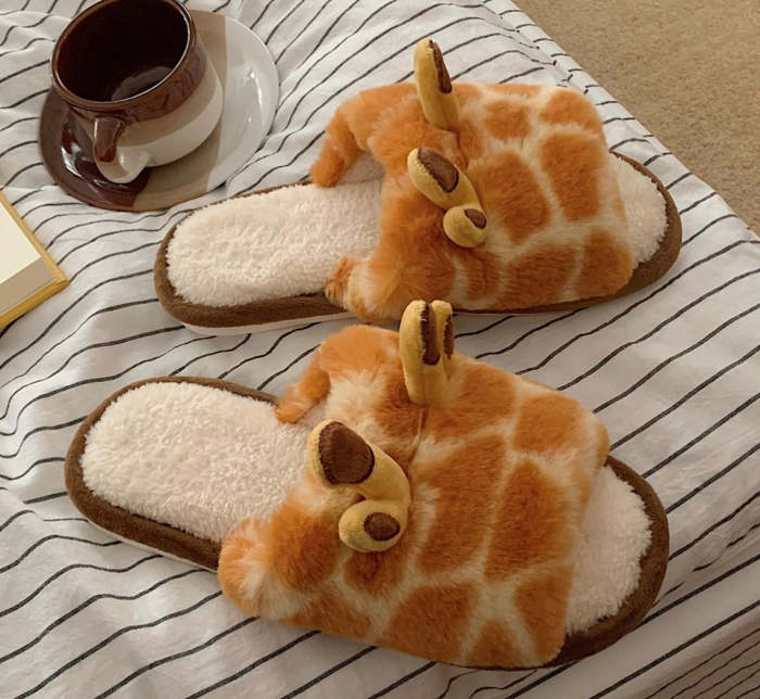 Cute Cozy Fluffy 3D Giraffe Shape Home Slippers