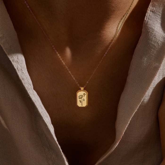 Personalized Birth Flower Necklace With Birthstones