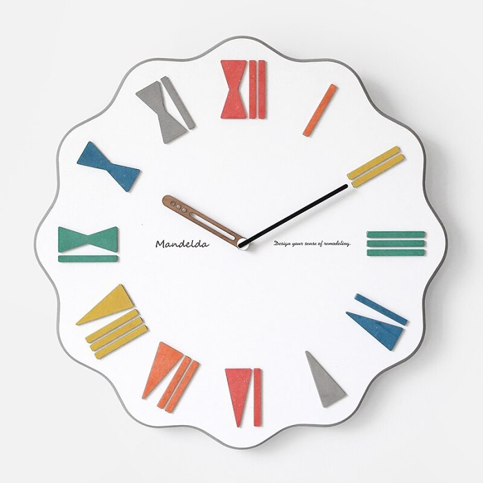 Nordic Light Luxury Clock