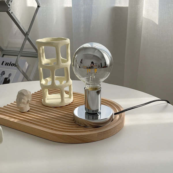Nostalgia Vintage LED Desk Lamp