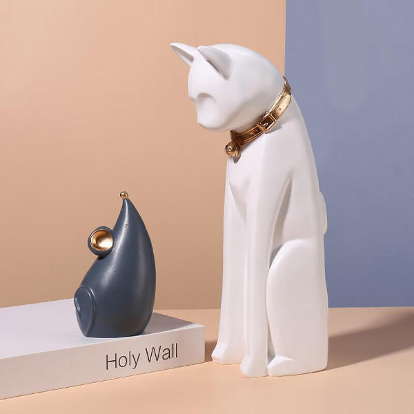 Cat & Mouse Figure