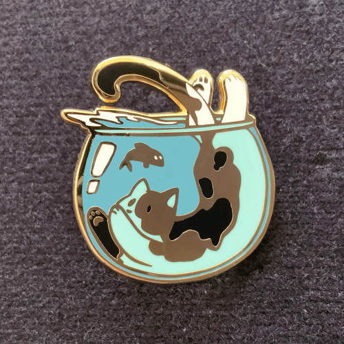 Fish Bowl Cat Pin