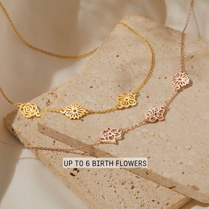 Mom Necklace With Multiple Birth Flowers