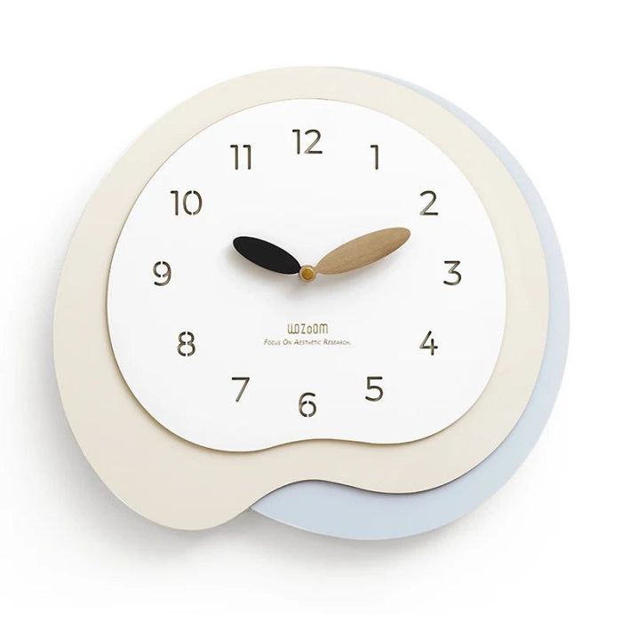 Simplicity Silent Pared Clock Decoration