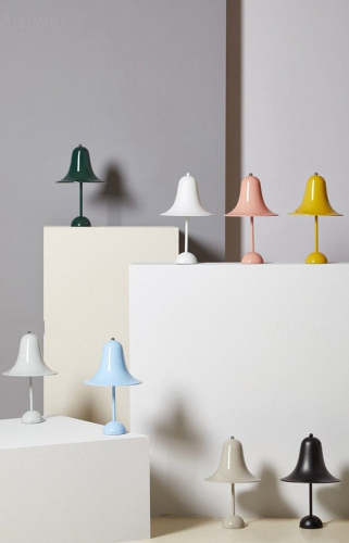 Classic Cap Cordless Table Lamp
