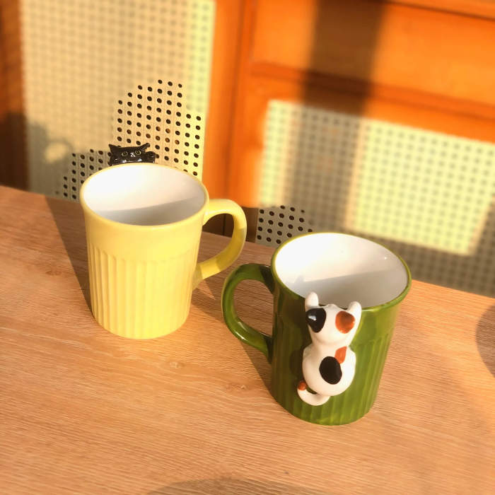 Peeking Cat Mug Set