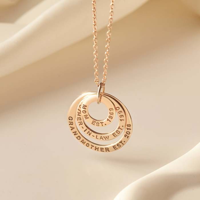 Kids Name Necklace For Mom