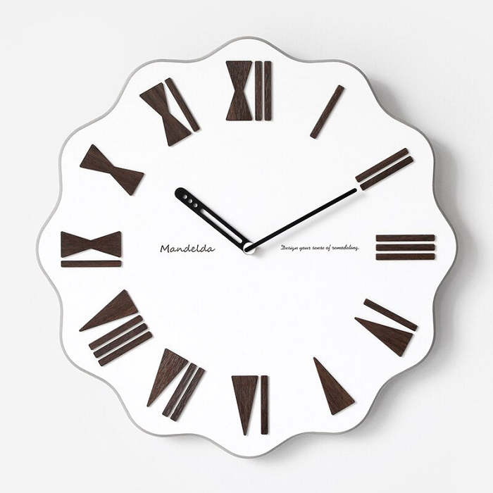 Nordic Light Luxury Clock