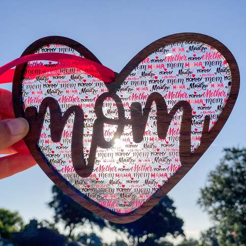 “Mom Suncatcher