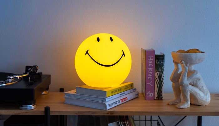 Smiley Star Light by Mr. Maria