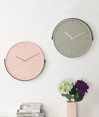 Clara Clock by Camino
