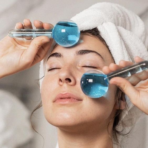 Ice Globes Facial - Crystal Ball Massager for Face, Neck and Eyes, Daily Beauty, Skin Tightening, Anti Aging, Reduce Puffiness and Wrinkles