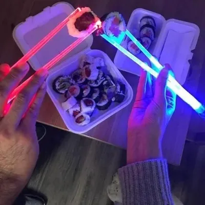 Led Chopsticks - Lightsaber Chopsticks for Kitchen Dinning and Room Party