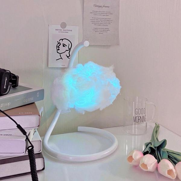 Creative Cloud Table Lamp - Bedside Small Night Light Bedroom Decoration
