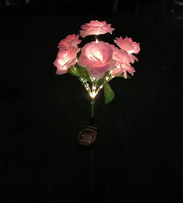 Solar Rose Simulation Garden Light - 7-Head Color Decoration Light for Pathway Patio Garden (1 Bundle)