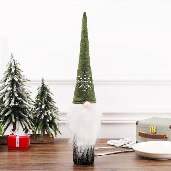 Velvet Christmas Wine Bottle Covers – Stylish Dress Set for Festive Table Décor & Perfect Holiday Gifts