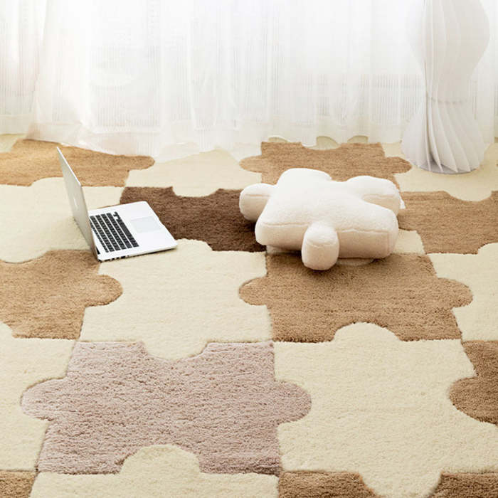DIY Puzzle Piece Living Room Carpet