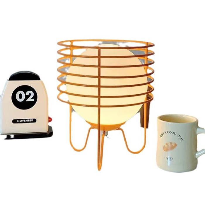 Retro Orb Wire Lamp