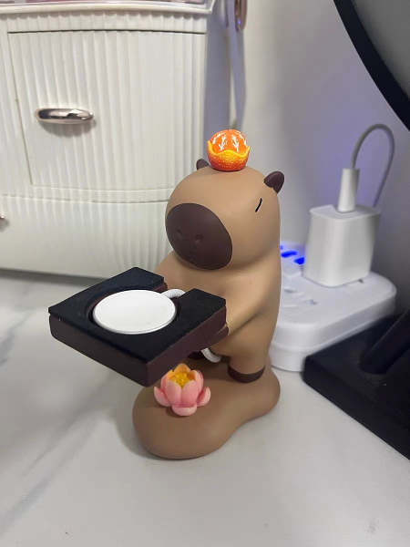 Apple Watch Capybara Charger Holder