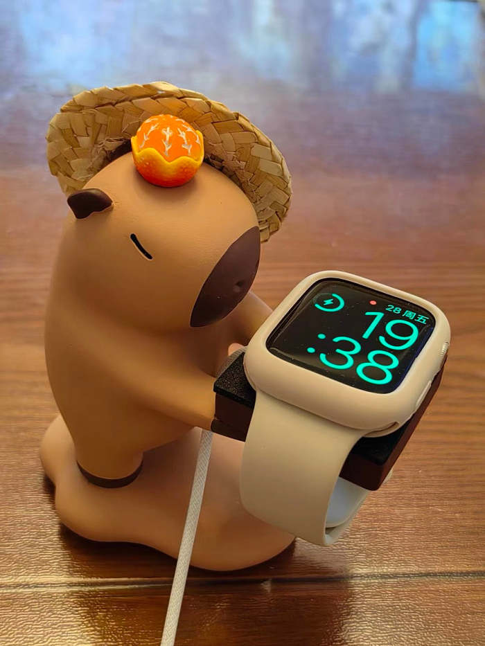 Apple Watch Capybara Charger Holder