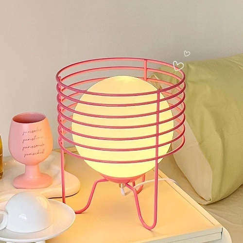 Retro Orb Wire Lamp