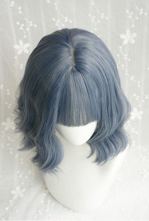 Blue-gray curls