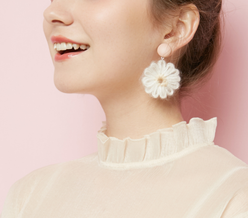  Cotton earring
