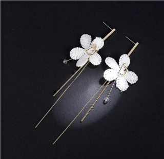 Personalized flower earrings