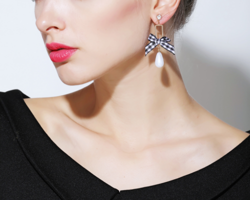 Bow pearl earrings