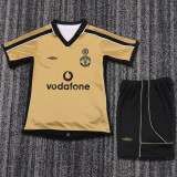 Man United 100th Anniversary Kids Retro Soccer Jersey+Shorts（can be worn on both sides）