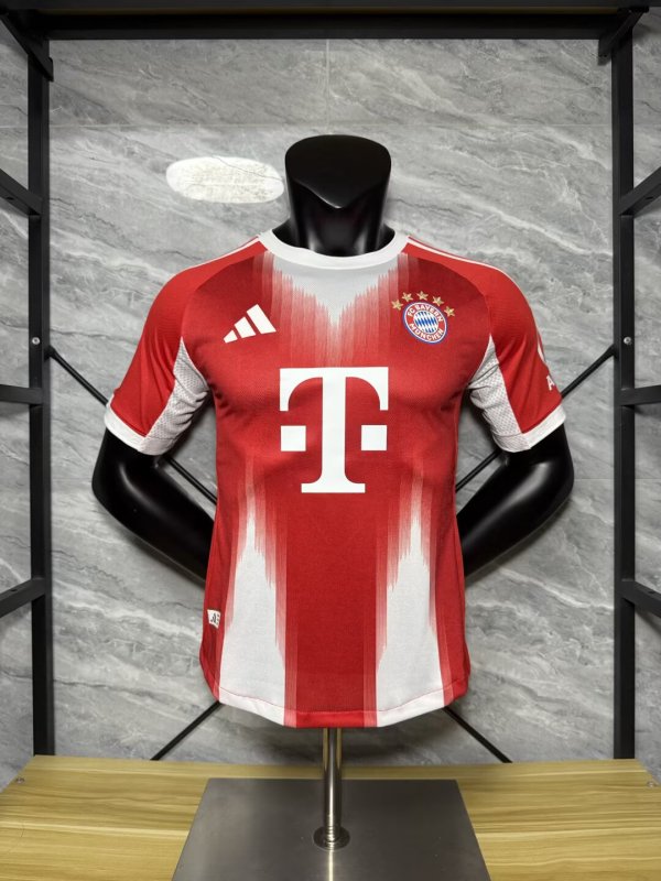 Player Version 25/26 Bayern Munich Home Adult Soccer Jersey