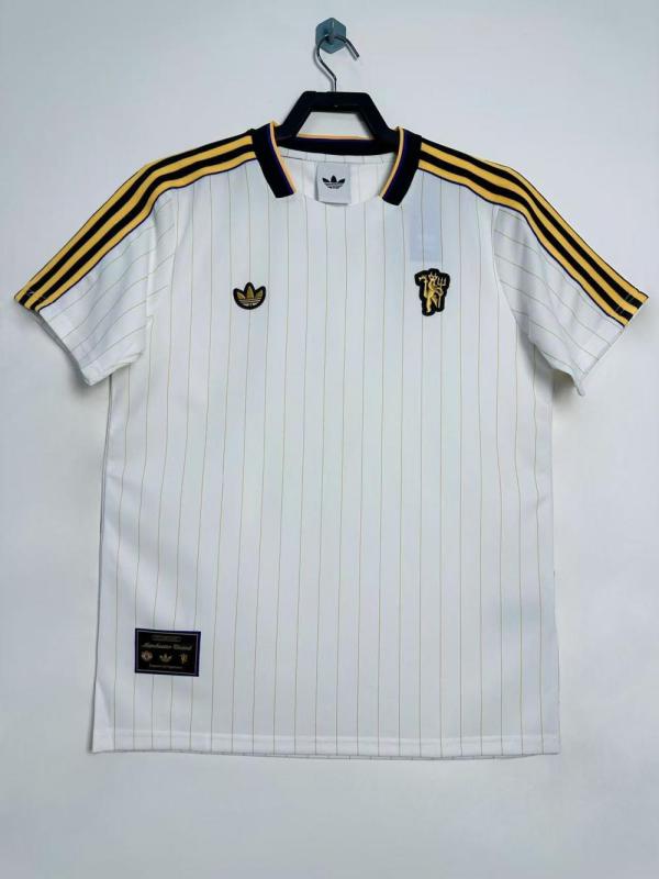 25/26 Man United Adult T-shirt