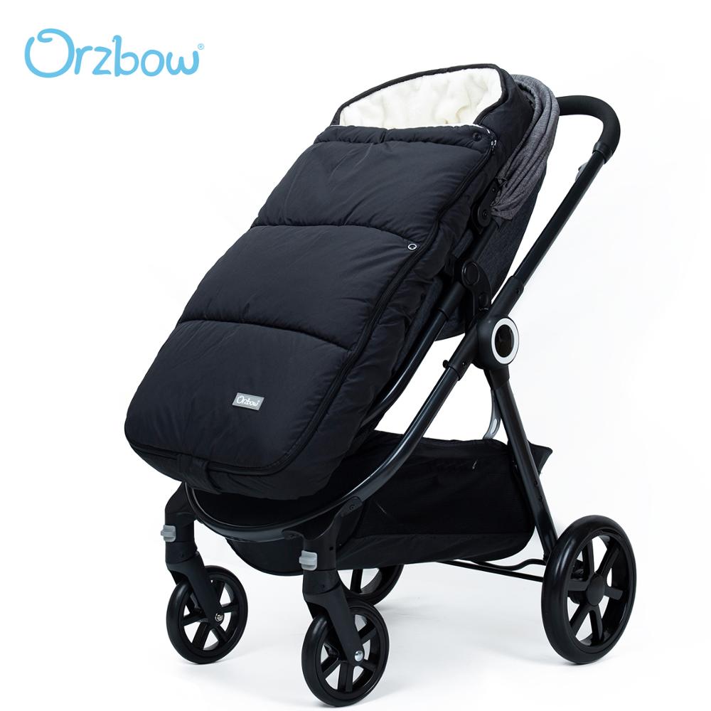 baby stroller with footmuff