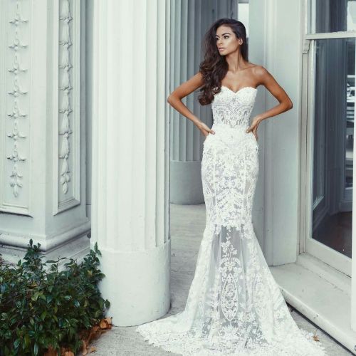 Beaded White Lace Sweetheart Fitted Wedding Dress