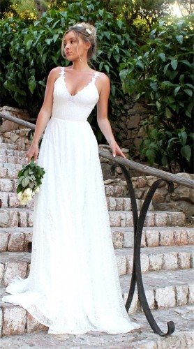 White Lace Strappy Sweeping Wedding Dress