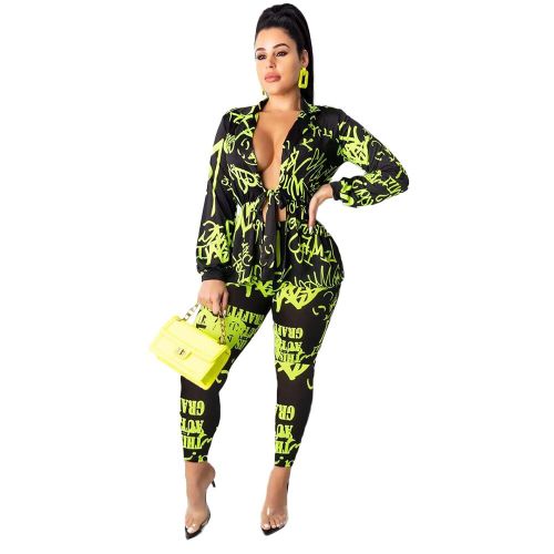 Green Letter Print Tie Front Plunge Two Piece Pants Set