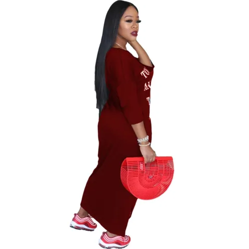 3/4 Sleeve Letter Print Casual T-Shirt Dress in Burgundy