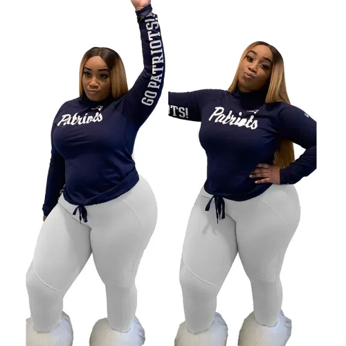 Plus Letter Print Mock Neck T Shirt & Pants Set