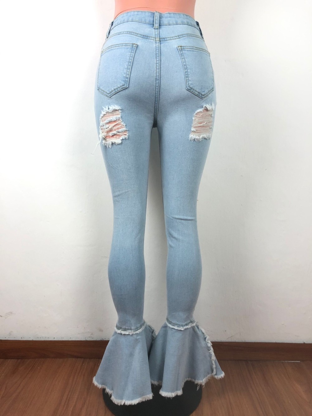 High-Waisted Ripped Flare Jeans in Light Blue US$ 10.61 - www.lover-pretty.com