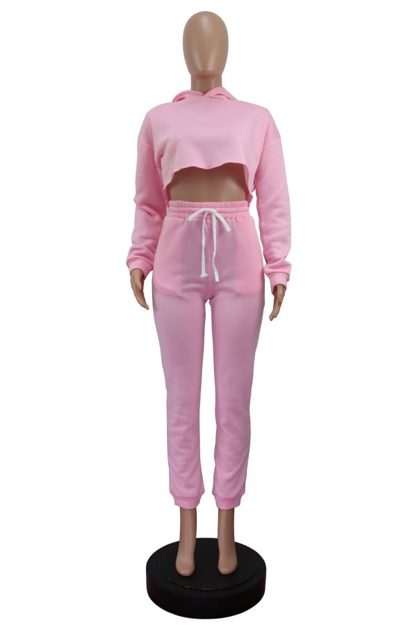 crop top sweatsuit outfit