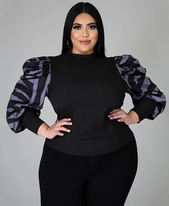 Plus Size Fitted Top with Contrast Puff Sleeves