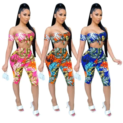 Print Off Shoulder Crop Top and Shorts Two Piece Outfits