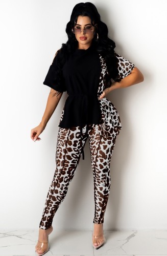 Contrast Leopard Short Sleeve Top and Pants Two Piece Outfits