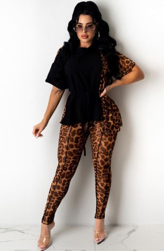 Contrast Leopard Short Sleeve Top and Pants Two Piece Outfits