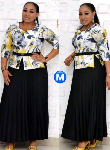 Plus Size Print 3/4 Sleeve Top and Long Pleated Dress Two Piece Set
