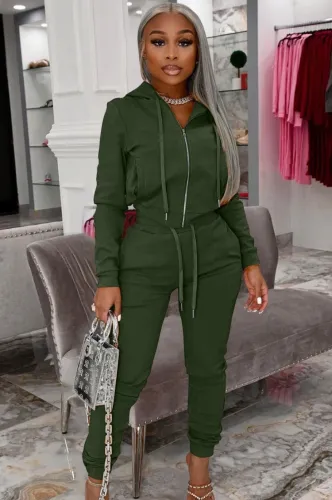 Green Zipper Up Hoody Top and Drawstring Sweatpants Two Piece Set