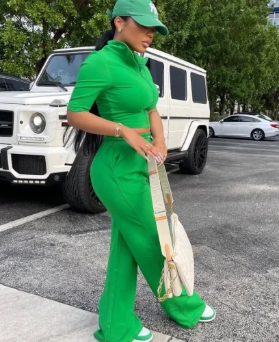 Green Zipper Up Crop Top and Drawstring Pants Two Piece Set