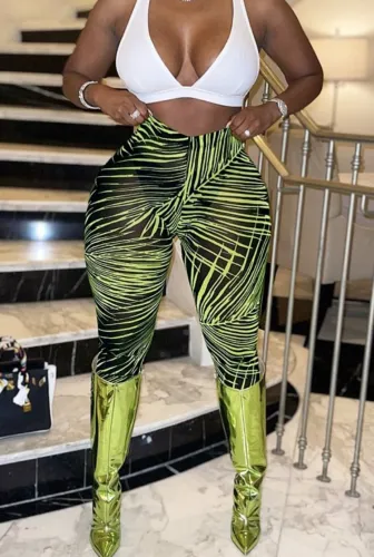 Green Needle Leaf Print Black High Waist Fitted Leggings