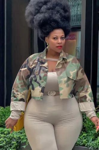 Plus Size Camo Print Long Sleeve Cropped Jacket